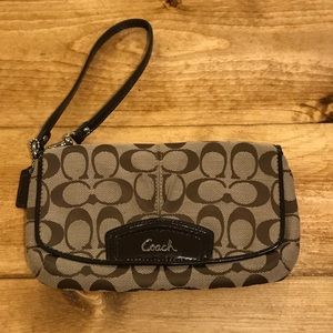 NWOT Coach Signature Wristlet